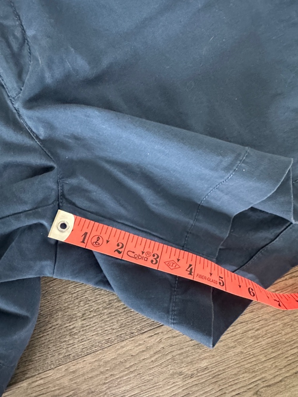 🌼BANANA REPUBLIC🌼 Mid-Rise Navy Chino Shorts, Size 4 - Picture 6 of 7